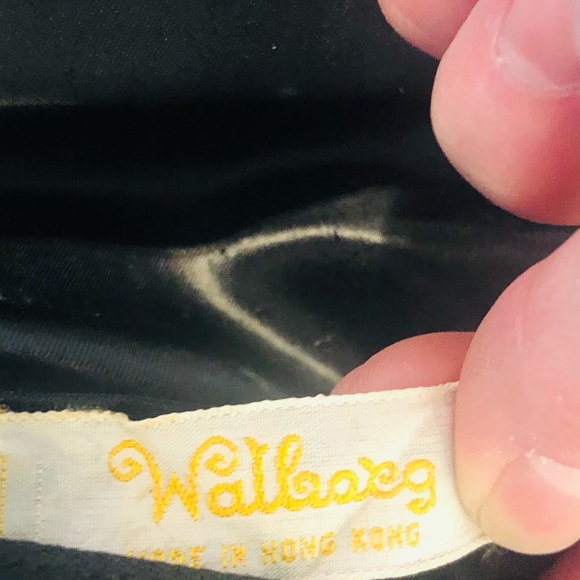 Walborg Hong Kong floral tapestry purse - Picture 4 of 6